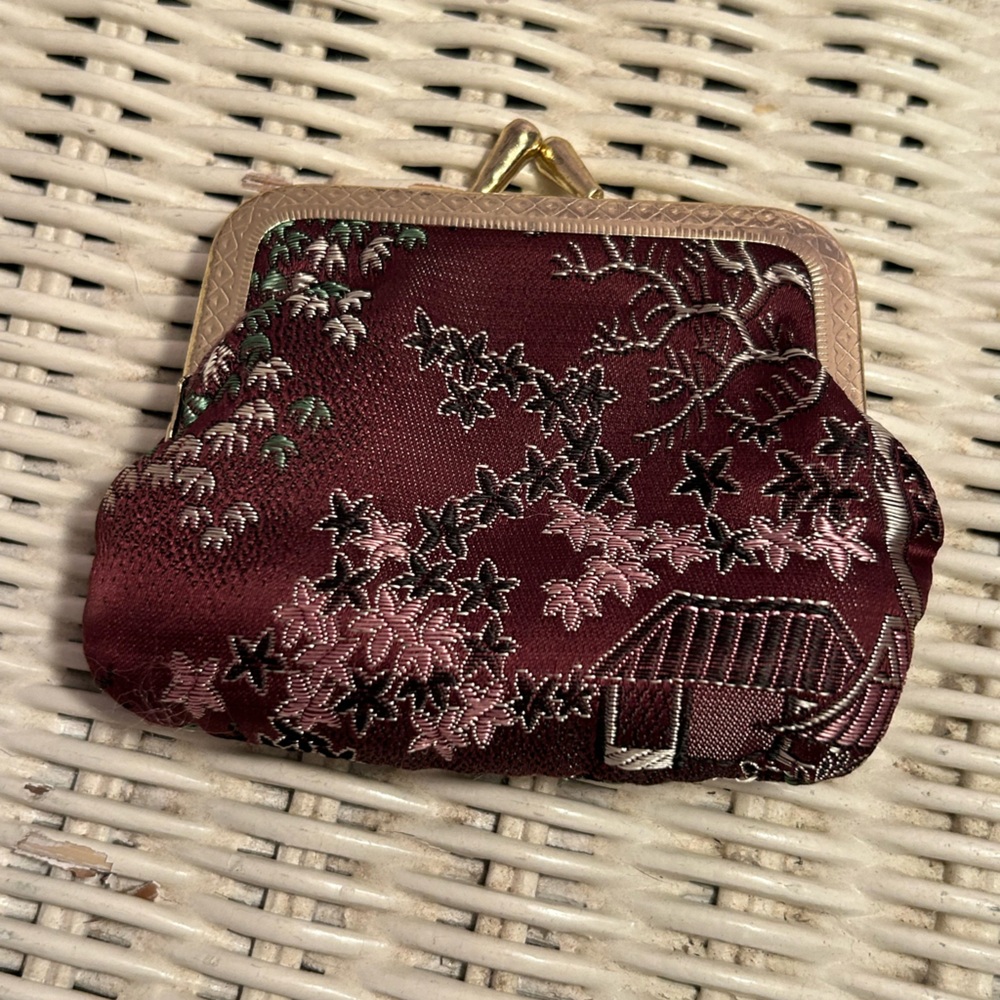 Vintage Floral Brocade Coin Purse Gold Frame Clasp Burgundy
